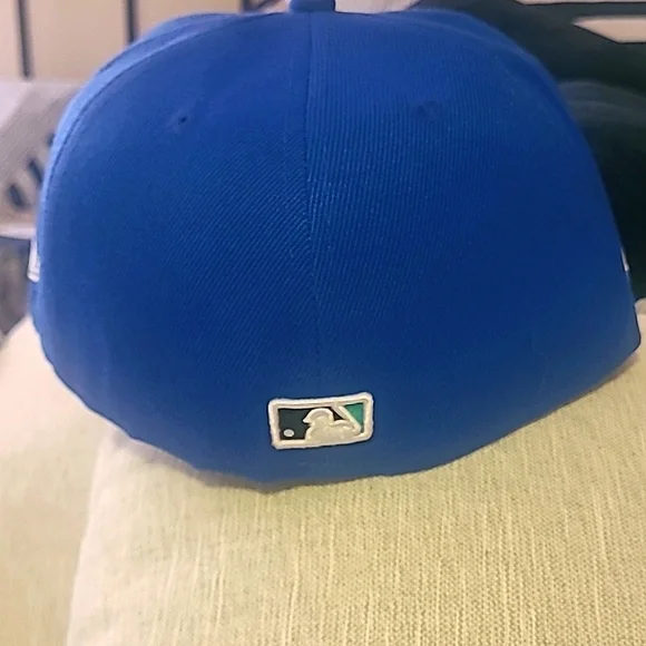 LA Dodgers 1988 WS New Era Baseball Cap, Color - blue, Size - 7 ⅛, Brand New! - Picture 4 of 5